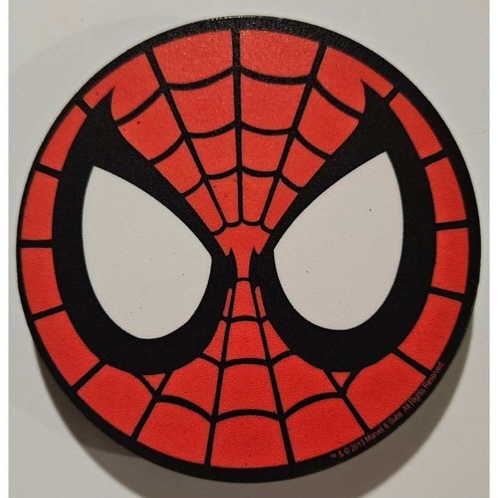 Marvel Spider-Man Face Magnet 2013 Marvel & Subs All Rights Reserved